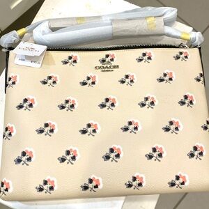 Coach New York S/V Bramble Rose American IPad XBOD